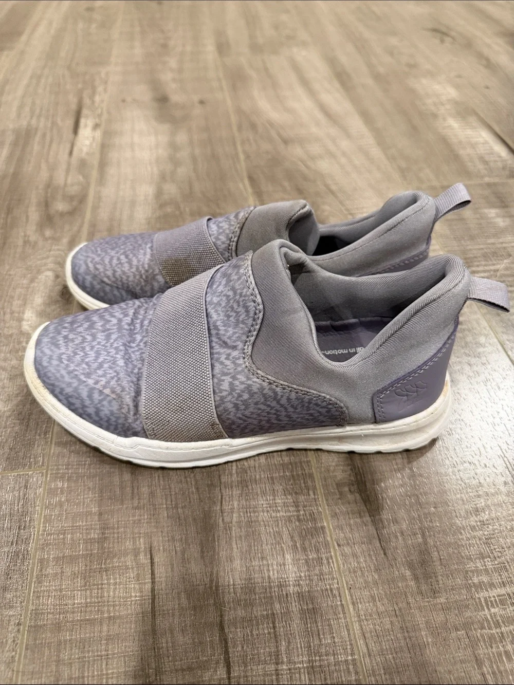 Slip-On Athletic Water Shoe Sneakers in Heathered Light Purple